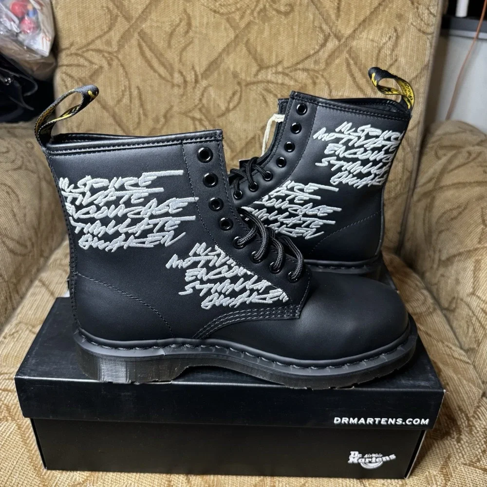 Dr. Martens X Futura Laboratory Embroidered 7M And 8L Black Combat Boots Cool - Picture 2 of 7